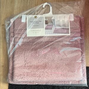 Threshold Blush Bath Mat Set